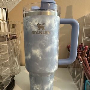 Stanley Flowstate Tumbler 40oz Ocean Blue Tie Dye (NO STRAW)